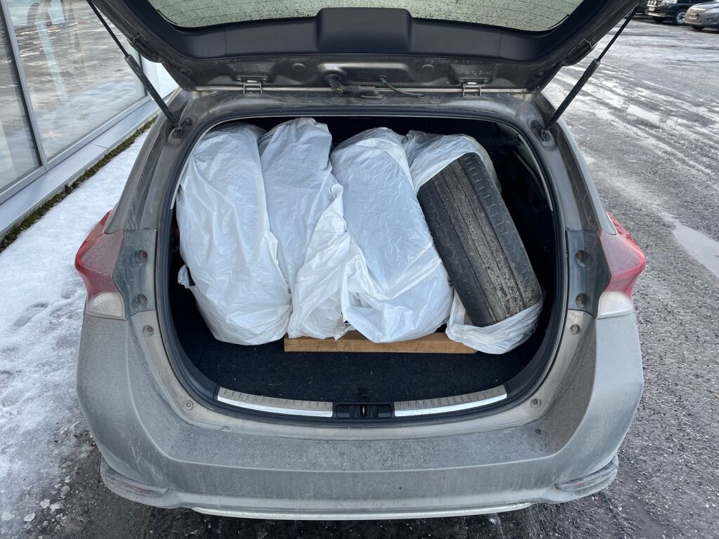 Toyota Auris 2018 Harmaa