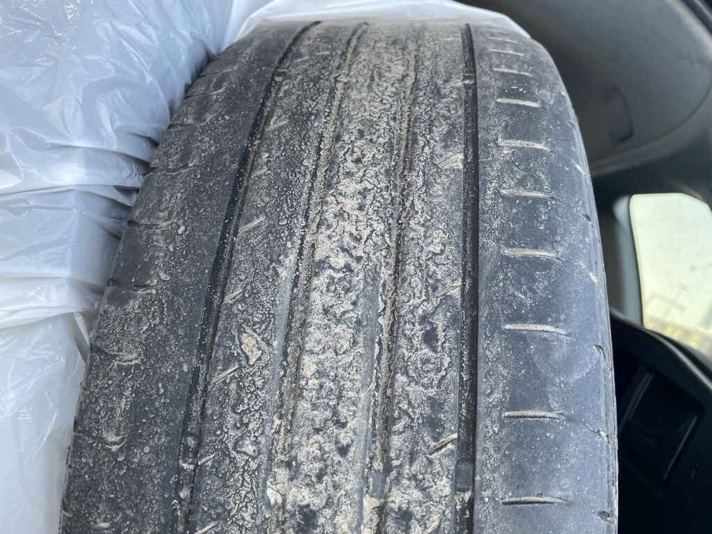 Toyota Auris 2018 Harmaa