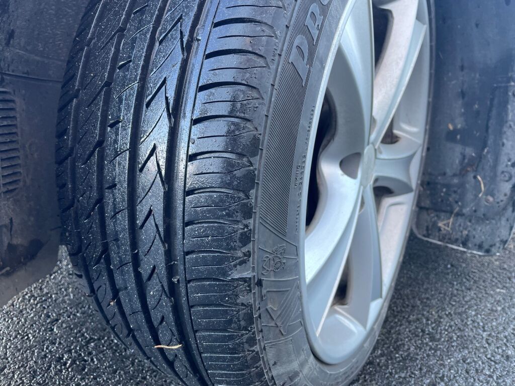 Volkswagen Passat 2018 Sininen