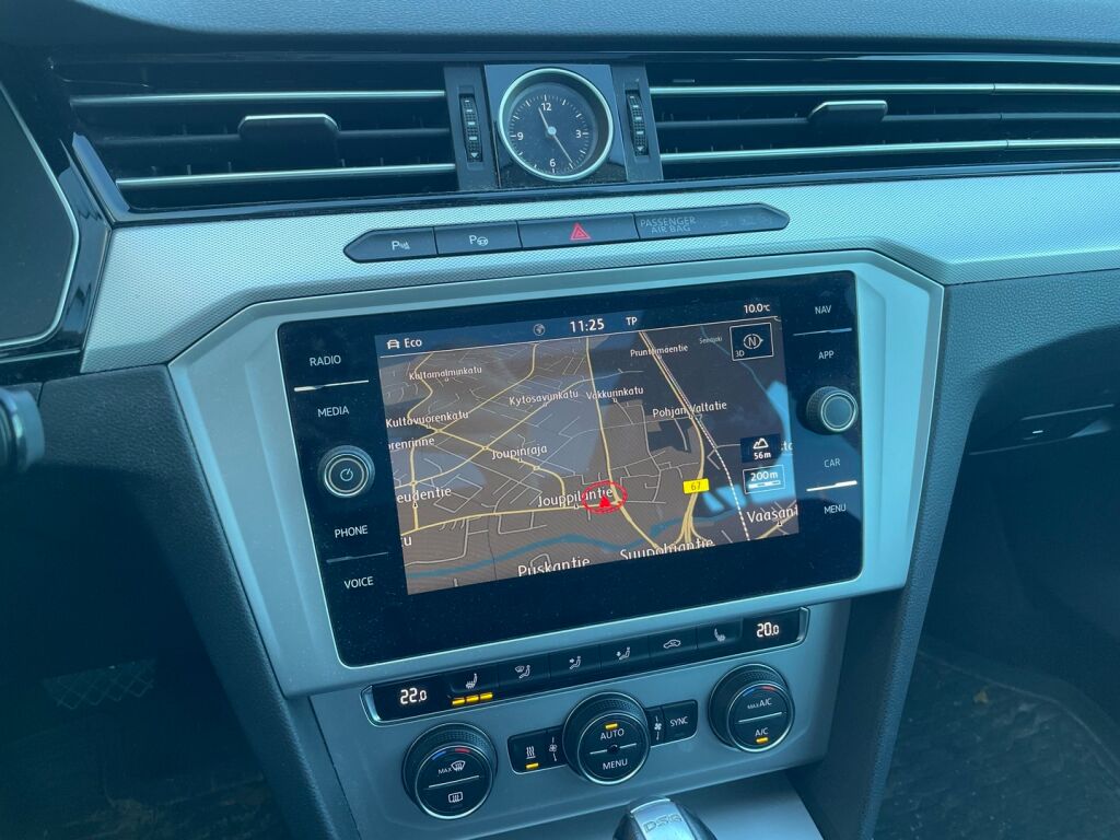 Volkswagen Passat 2018 Sininen