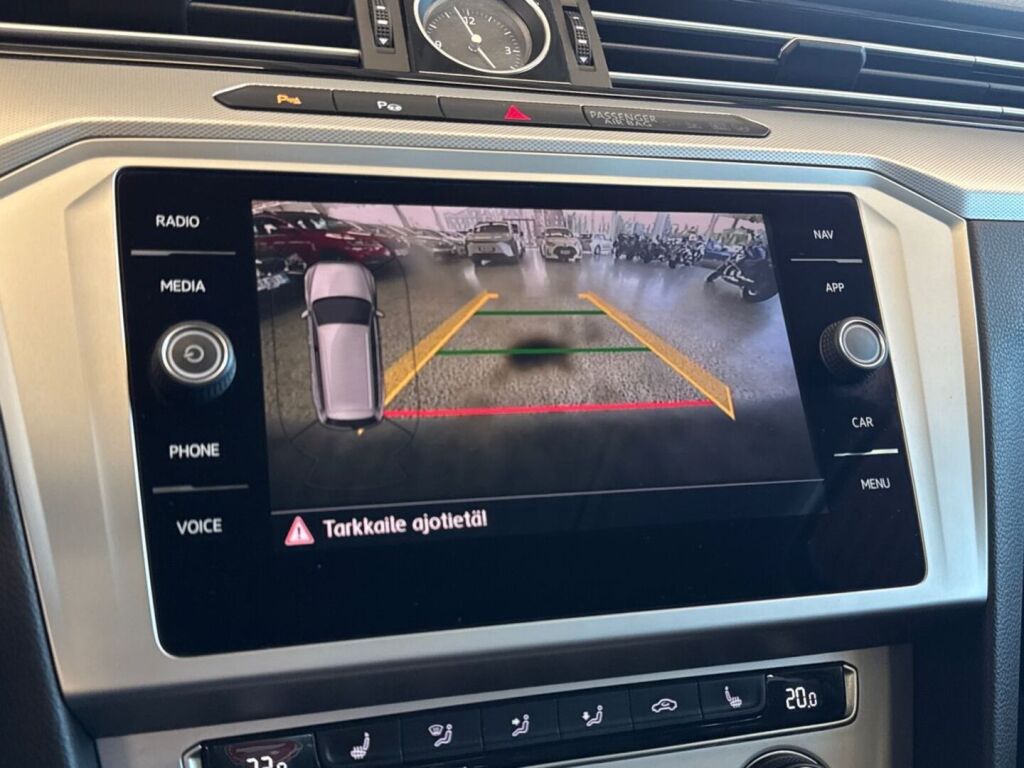Volkswagen Passat 2018 Sininen