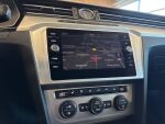 Volkswagen Passat 2018 Sininen