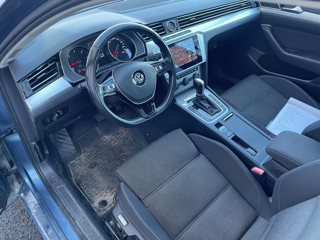 Volkswagen Passat 2018 Sininen