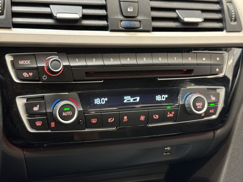 BMW 320 2018 Ruskea (beige)