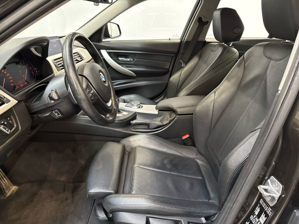 BMW 320 2018 Ruskea (beige)