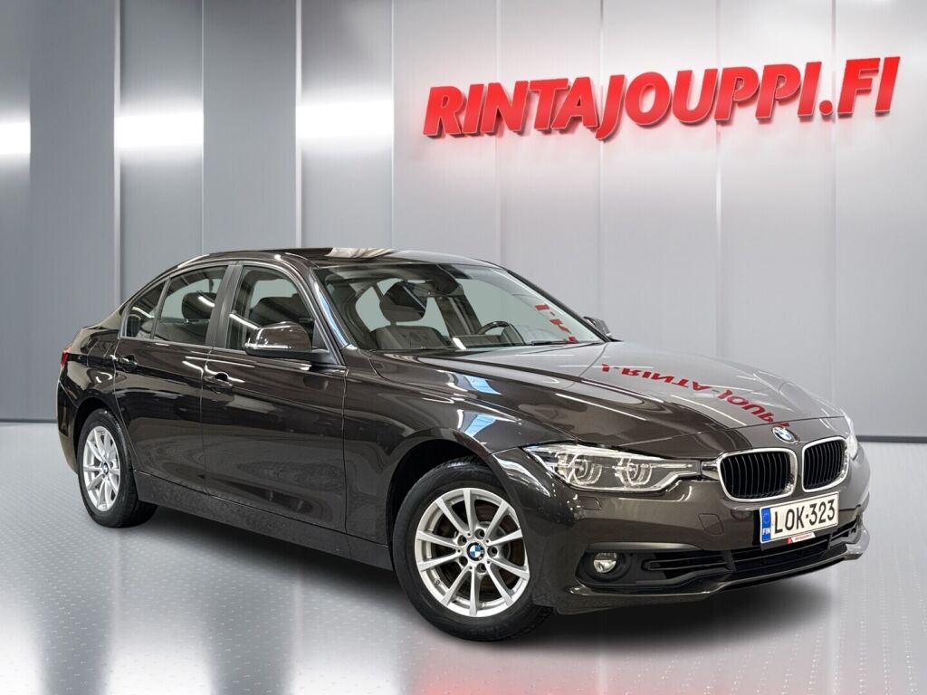 BMW 320 2018 Ruskea (beige)