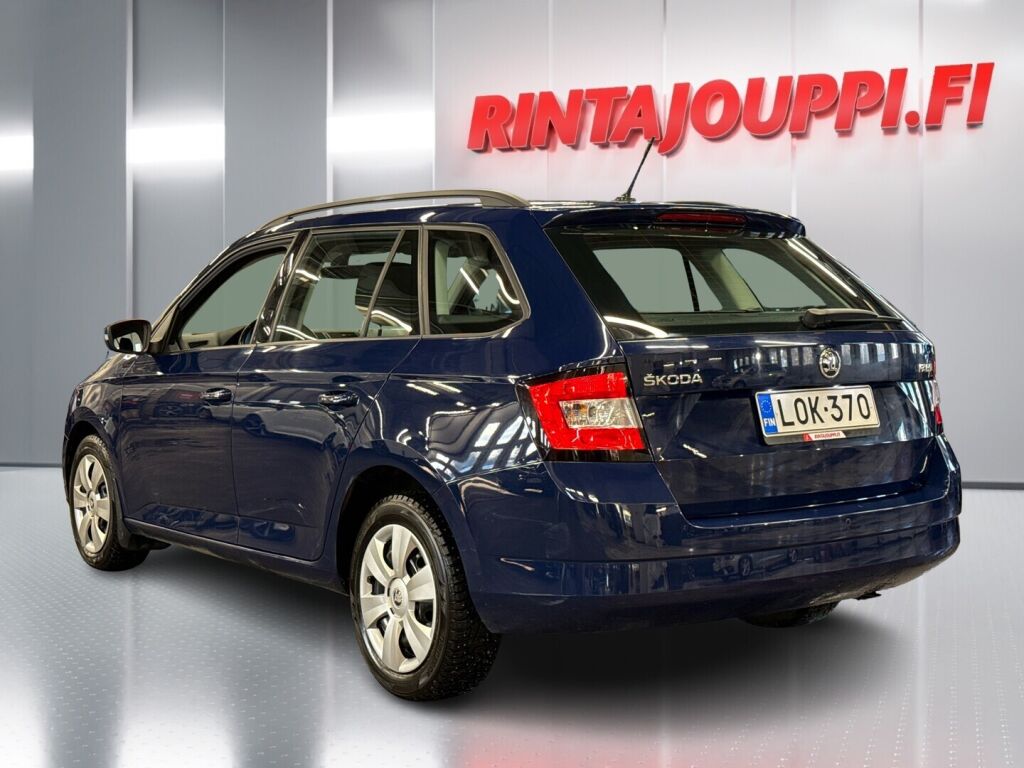 Skoda Fabia 2018 Sininen