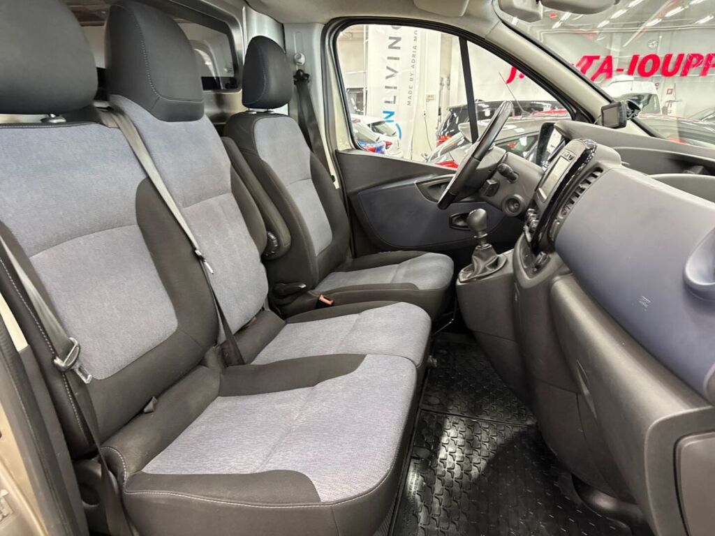 Opel Vivaro 2018 Ruskea (beige)