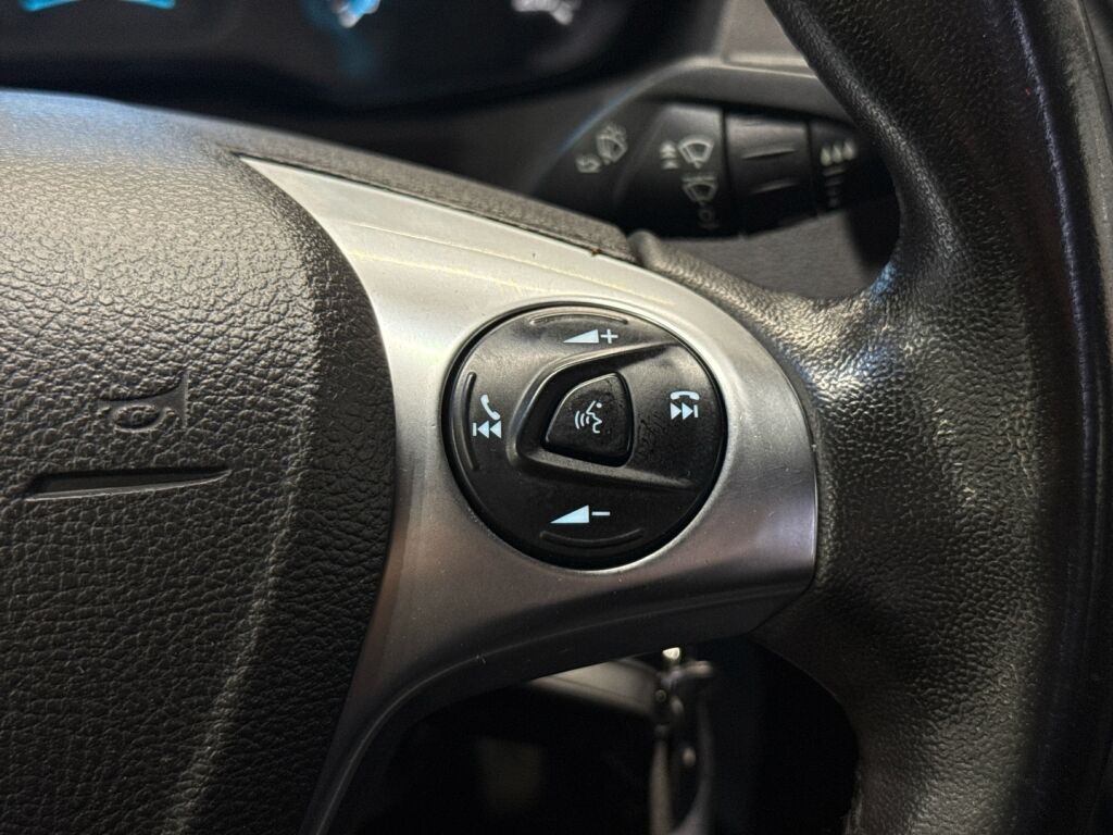 Ford Transit 2018 Sininen