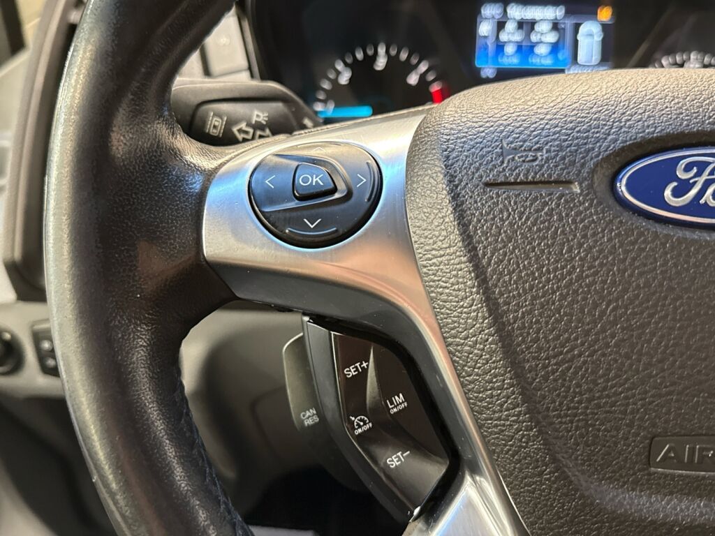 Ford Transit 2018 Sininen