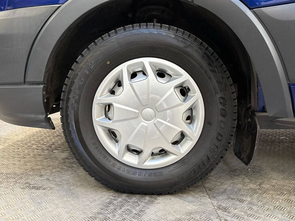 Ford Transit 2018 Sininen