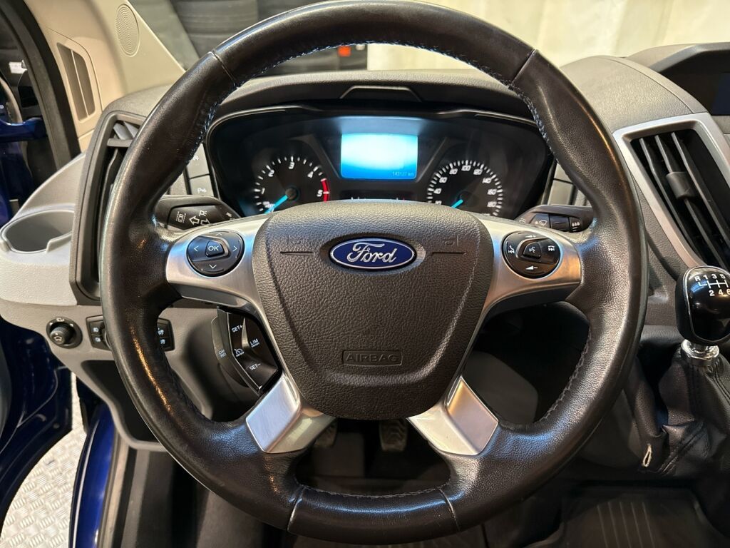 Ford Transit 2018 Sininen