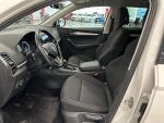 Skoda Karoq 2018 Valkoinen
