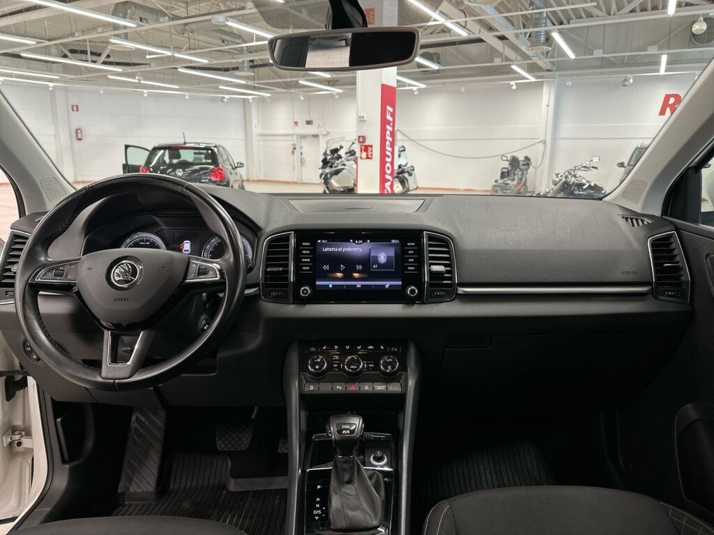 Skoda Karoq 2018 Valkoinen