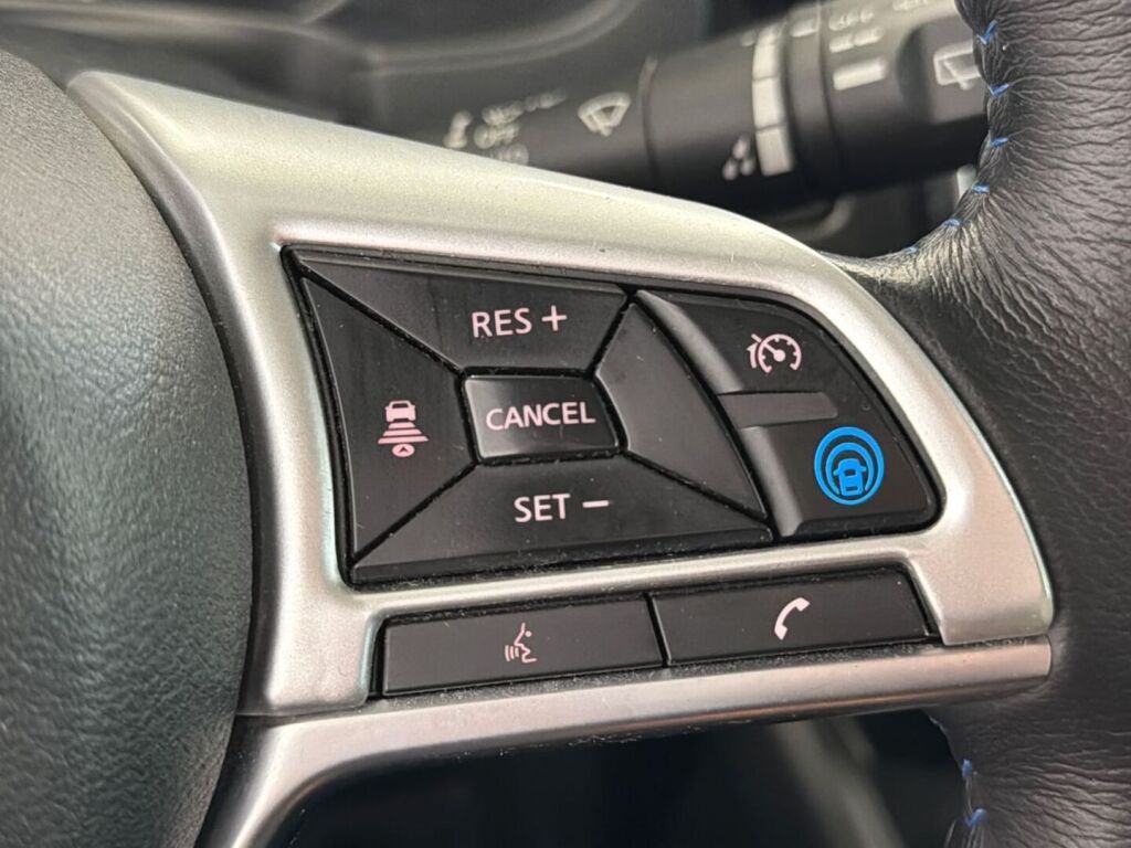 Nissan Leaf 2018 Musta
