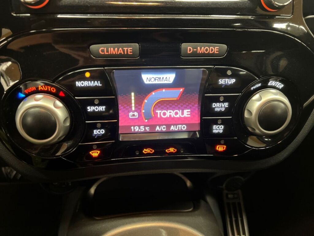 Nissan Juke 2018 Musta