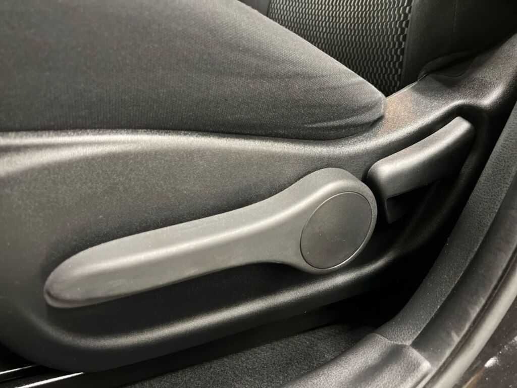 Nissan Juke 2018 Musta
