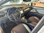 Toyota Avensis 2018 Harmaa