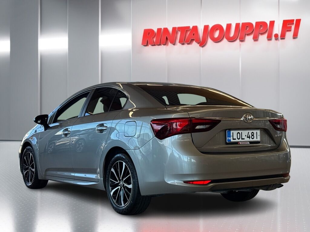 Toyota Avensis 2018 Harmaa