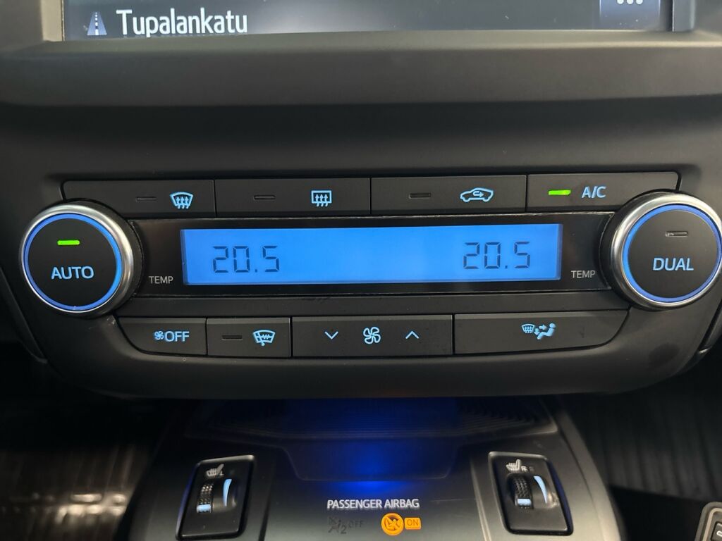 Toyota Avensis 2018 Harmaa