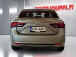 Toyota Avensis 2018 Harmaa