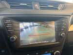Toyota Avensis 2018 Harmaa
