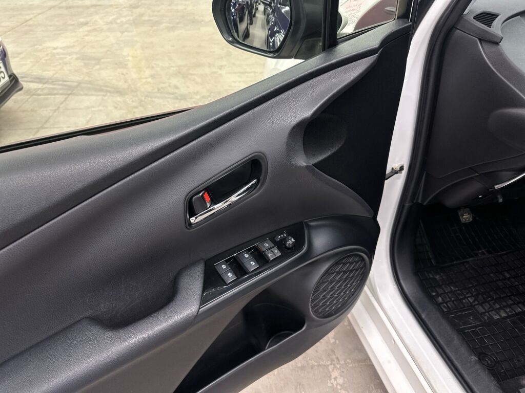 Toyota Prius 2018 Valkoinen