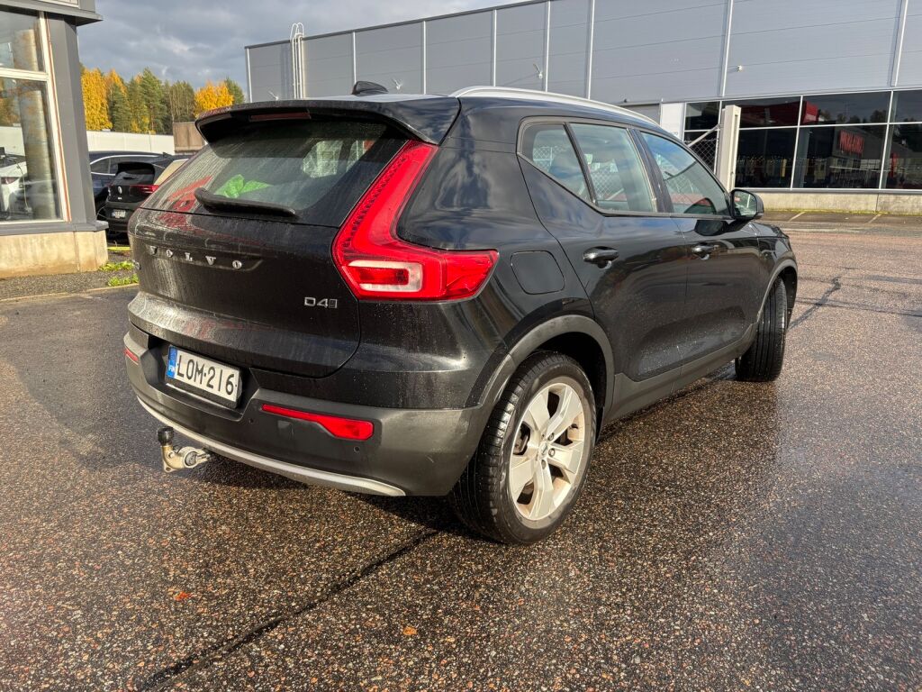 Volvo XC40 2018, kuva 3/8