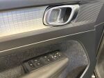 Volvo XC40 2018 Musta