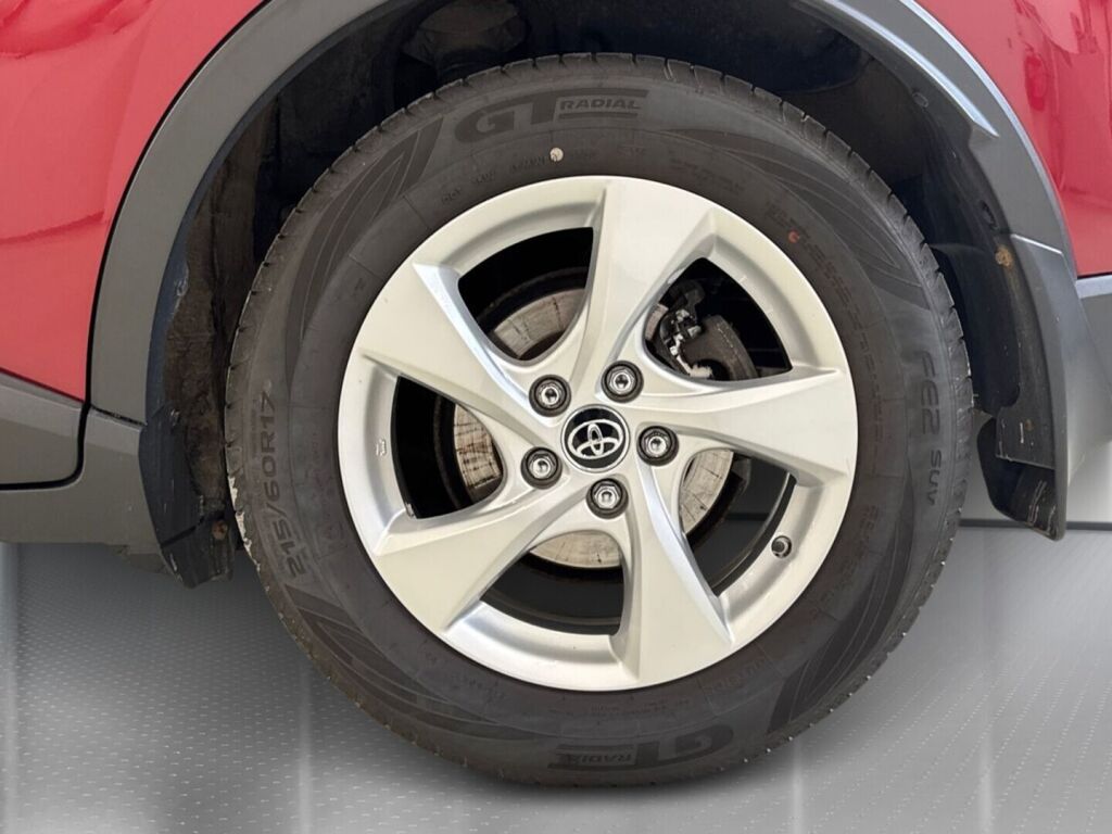 Toyota C-HR 2018 Punainen