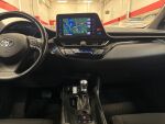 Toyota C-HR 2018 Punainen