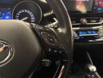 Toyota C-HR 2018 Punainen
