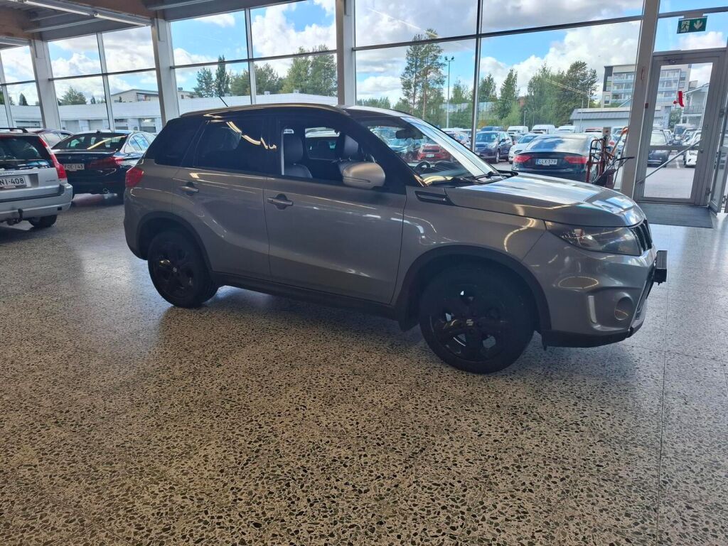 Suzuki Vitara 2018 Harmaa