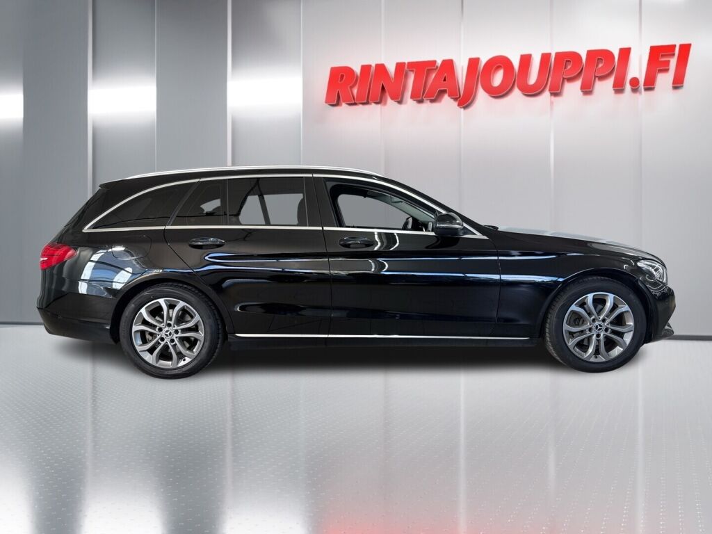 Mercedes-Benz C 2018 Musta