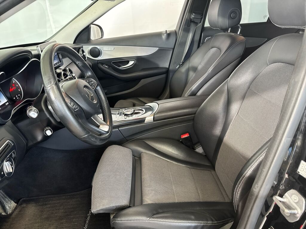 Mercedes-Benz C 2018 Musta