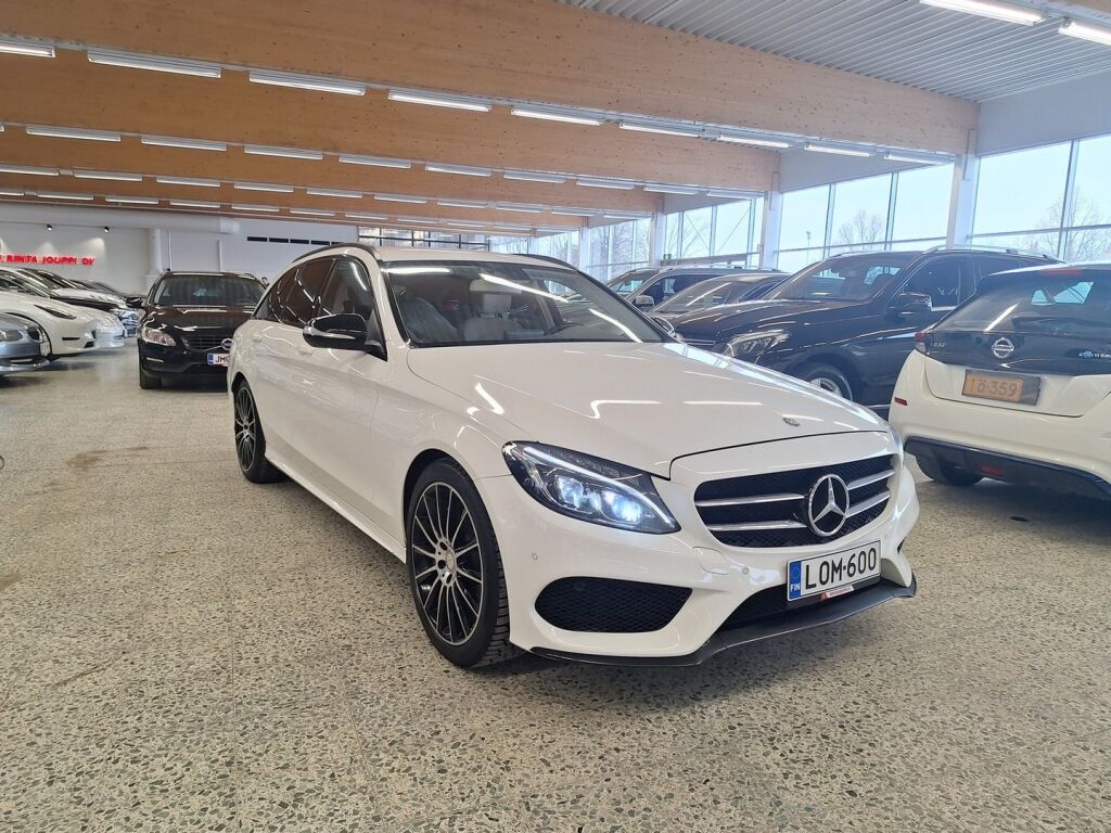 Mercedes-Benz C 2015 Valkoinen