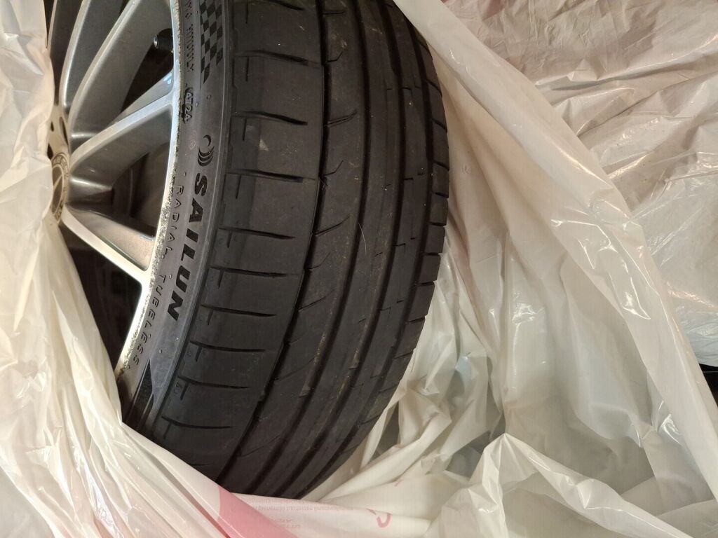 Mercedes-Benz C 2015 Valkoinen