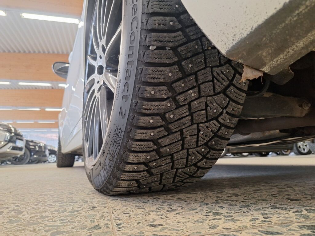 Mercedes-Benz C 2015 Valkoinen