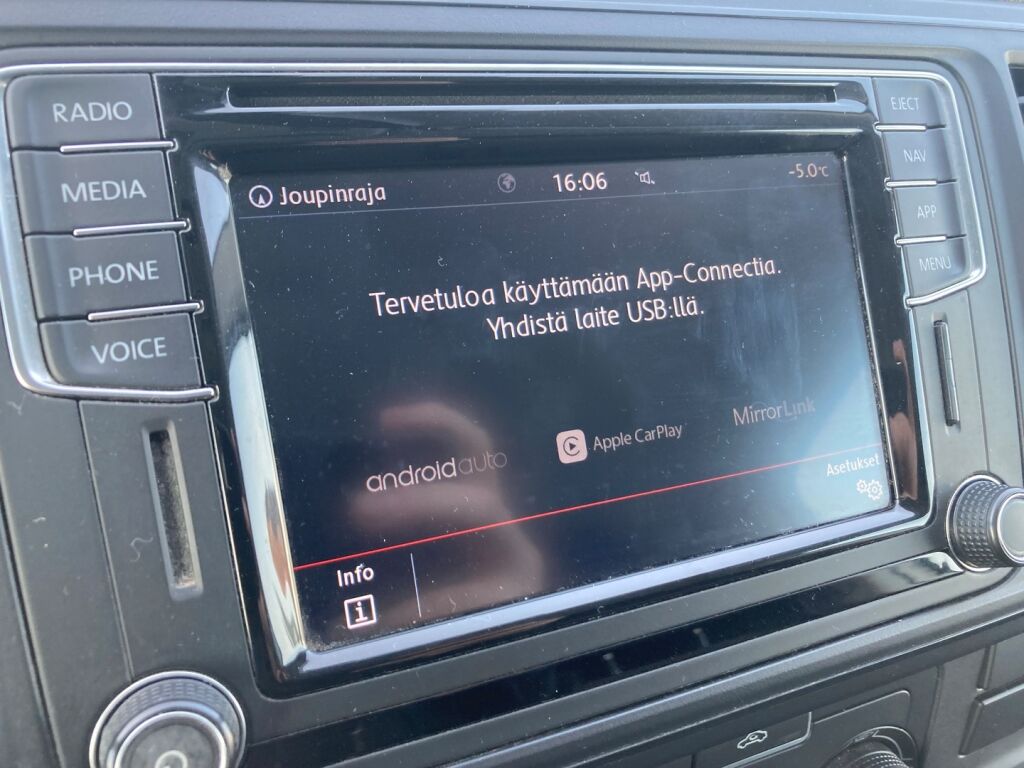 Volkswagen Transporter 2018 Valkoinen