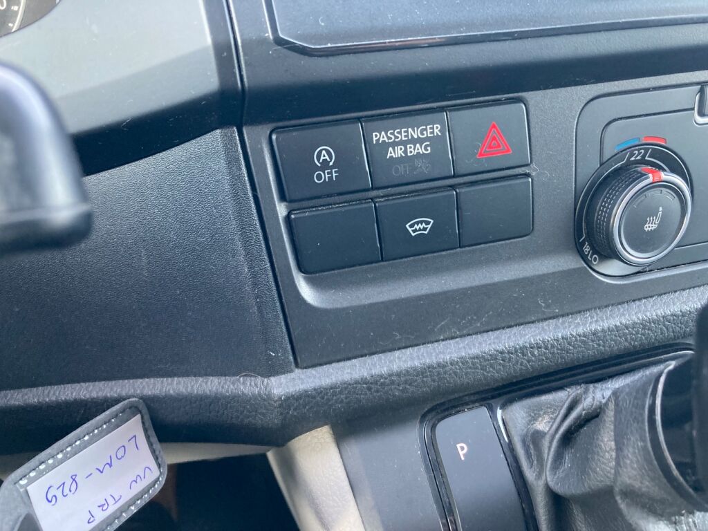 Volkswagen Transporter 2018 Valkoinen