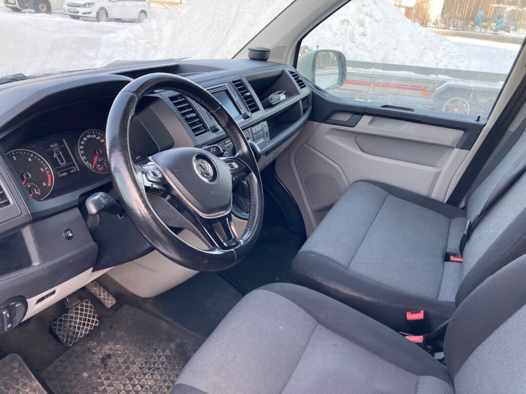 Volkswagen Transporter 2018 Valkoinen