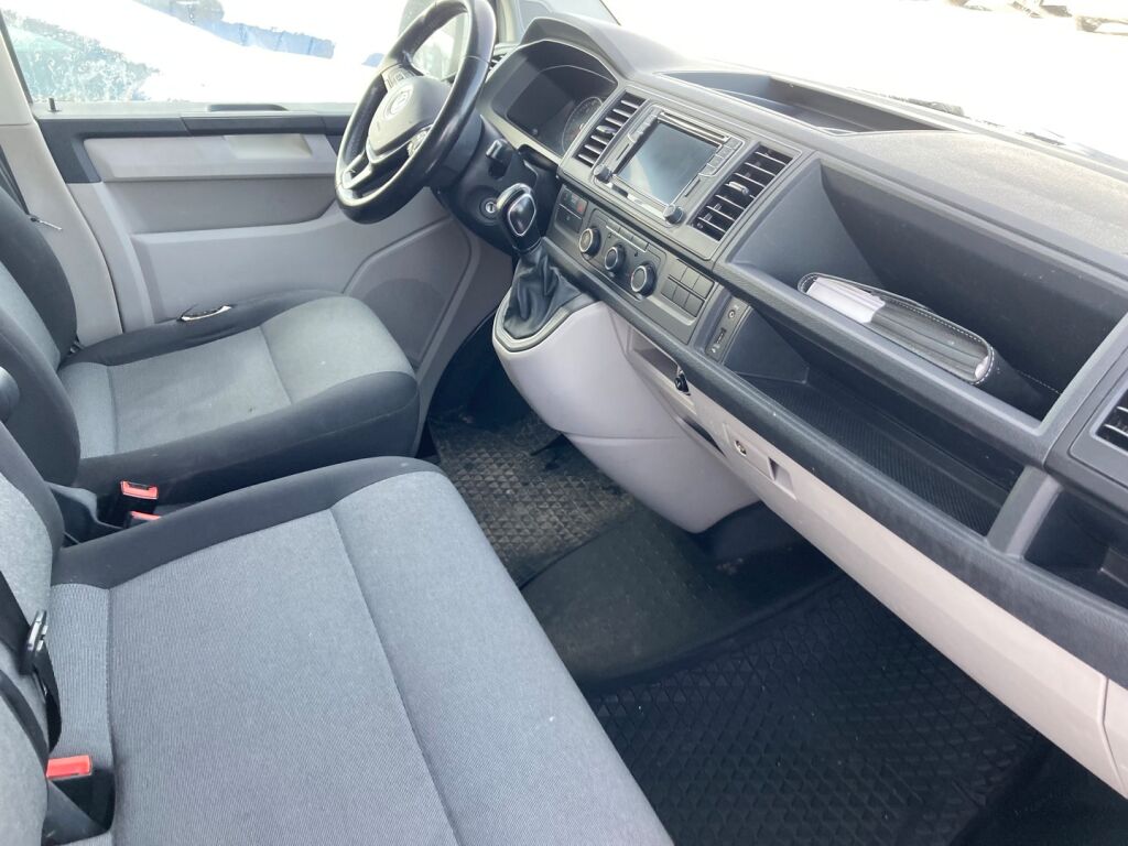 Volkswagen Transporter 2018 Valkoinen