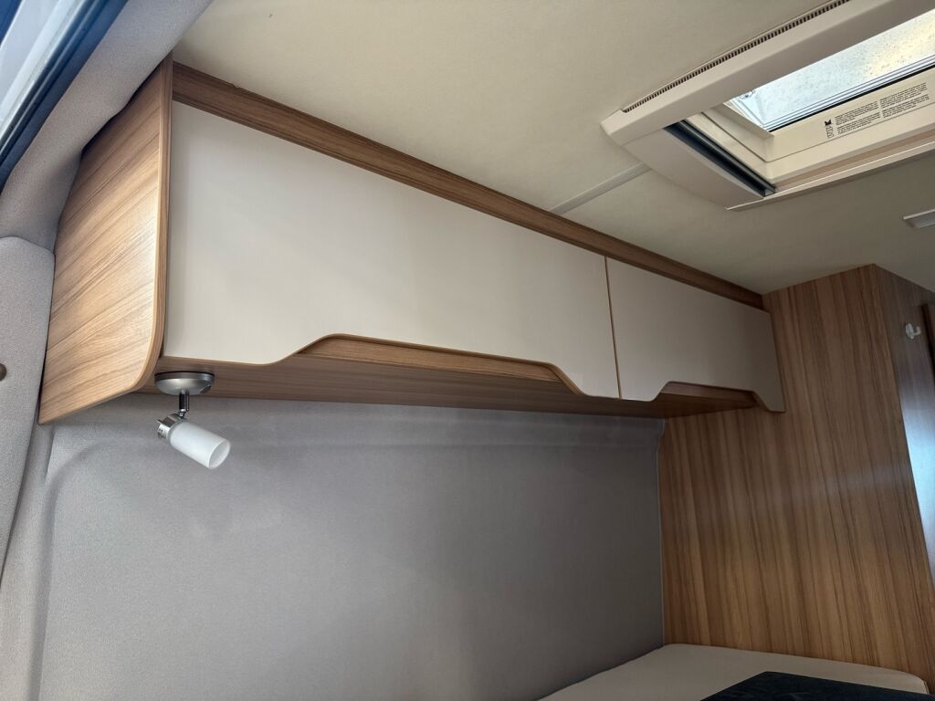 Weinsberg R48 2018 Valkoinen