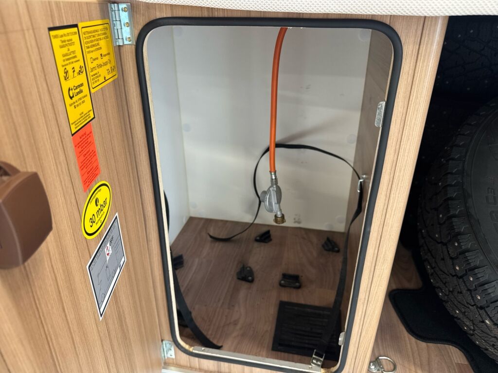 Weinsberg R48 2018 Valkoinen