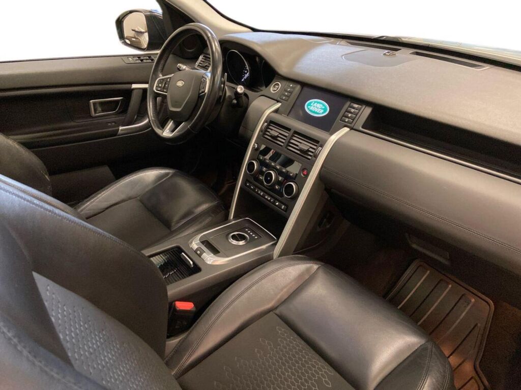 Land Rover Discovery Sport 2018 Musta