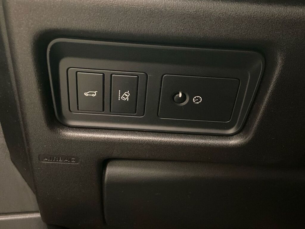 Land Rover Discovery Sport 2018 Musta