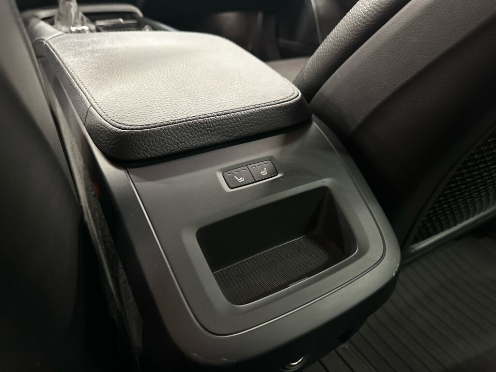 Volvo V90 2018 Valkoinen