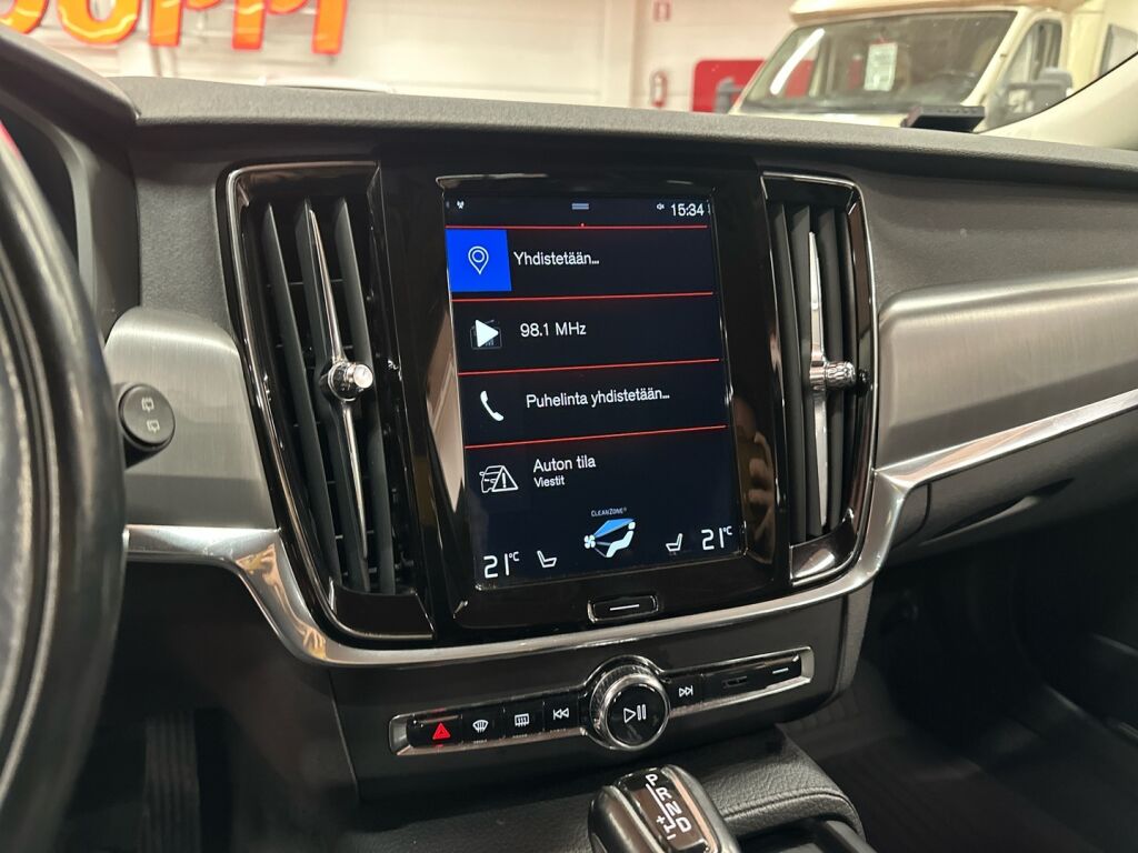 Volvo V90 2018 Valkoinen