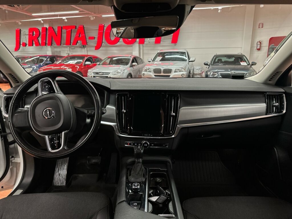 Volvo V90 2018 Valkoinen