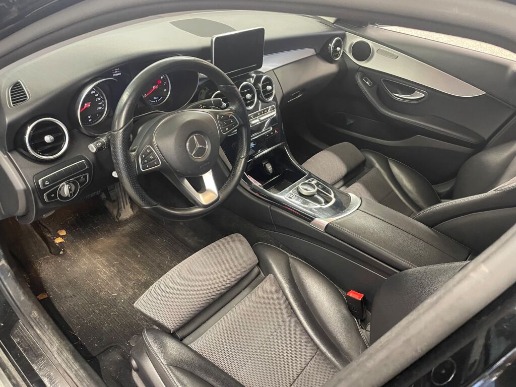 Mercedes-Benz C 2018 Musta